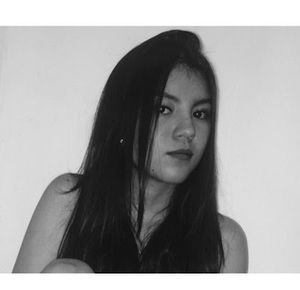 Meet your Posher, Dayana